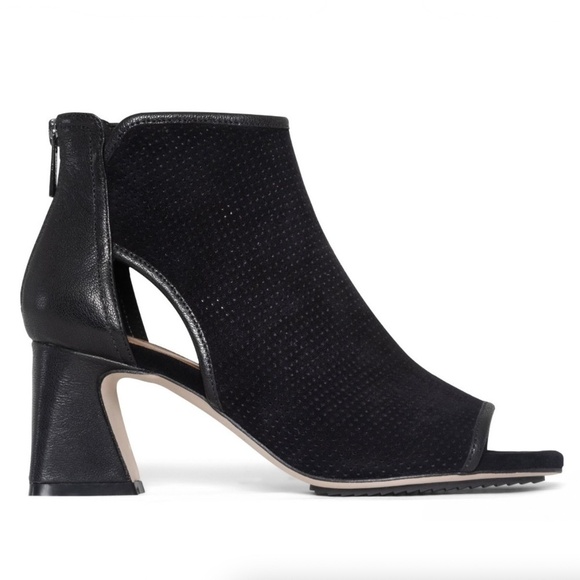 DONALD J PLINER Ennia Perforated Suede Leather Open Toe Heels Bootie - Picture 1 of 14